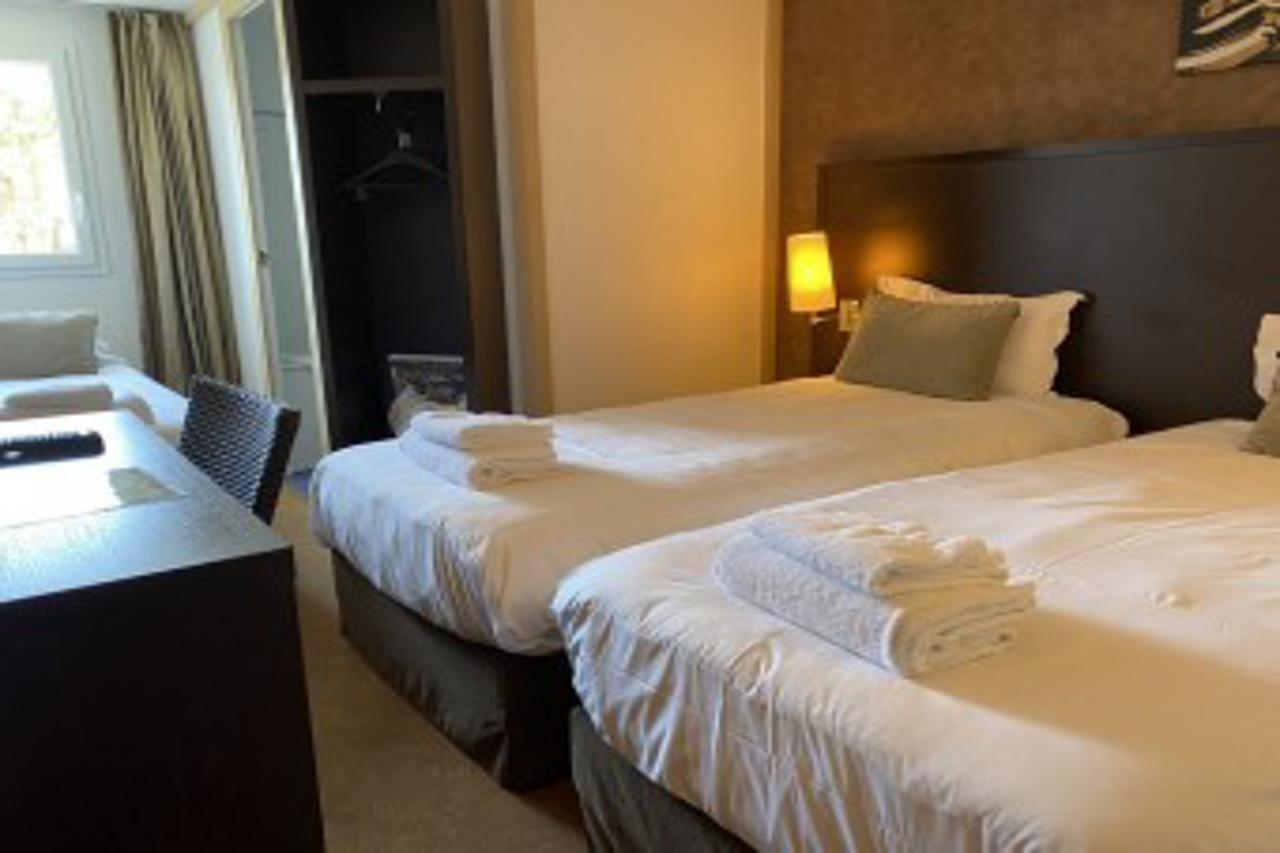 Shelder Hotel - Cherbourg En Cotentin - Equeurdreville Екстериор снимка